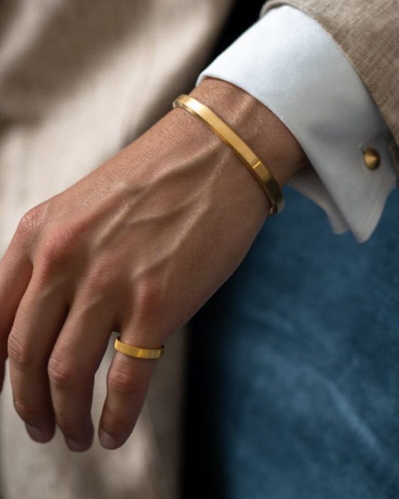 core-cuff-bernard-grimberg-945386.jpg